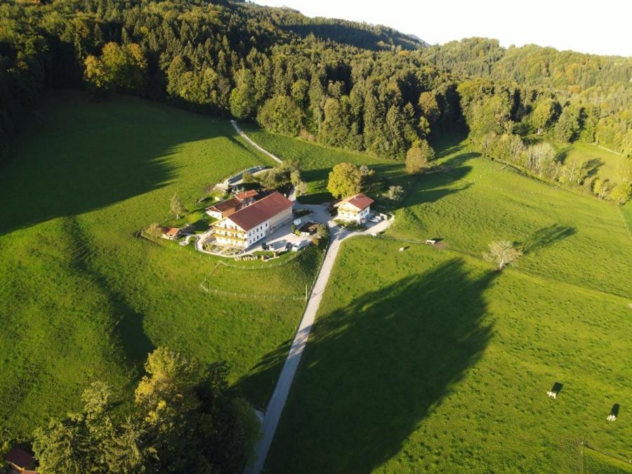 فيلا Schleipfnerhof Urlaub Auf Dem Bauernhof بيرناو ام شيمسي المظهر الخارجي الصورة